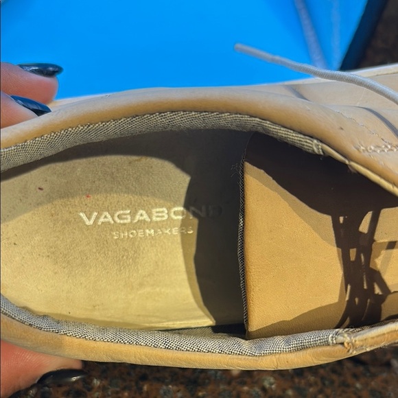 Vagabond Beige Leather Sneakers, size 9 women - Picture 2 of 8